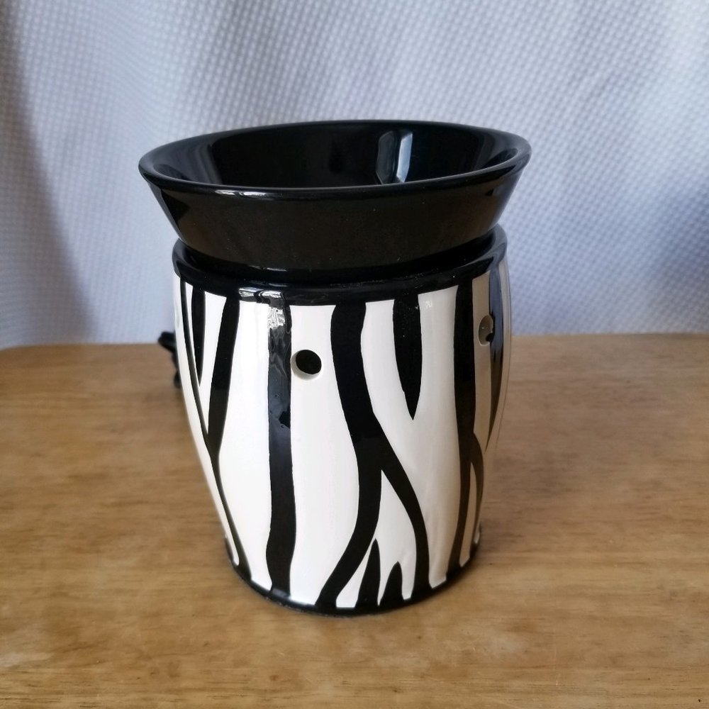 Scentsy Wax Warmer - Zebra